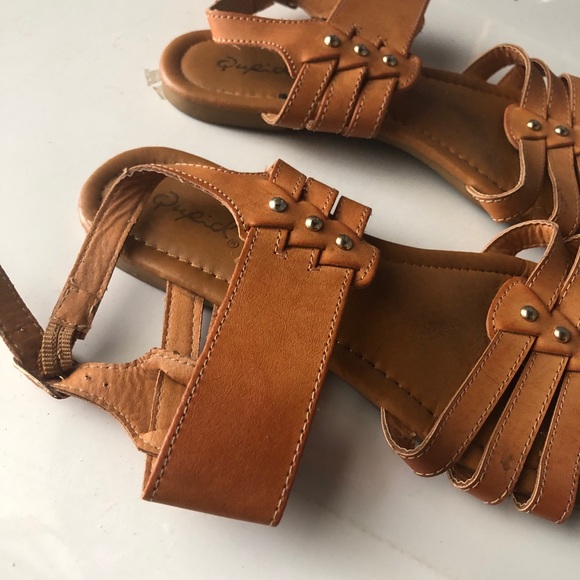Sandals - Picture 2 of 4